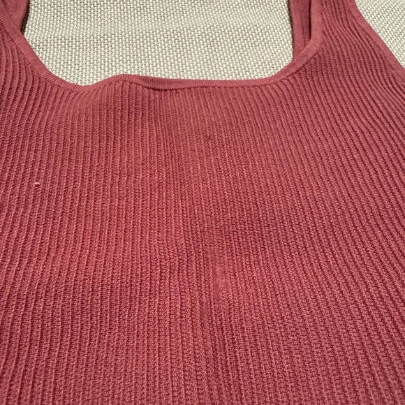 Aritzia Babaton Sculpt Knit Squareneck Cropped Tank Top Rhodon Pink - Picture 4 of 4